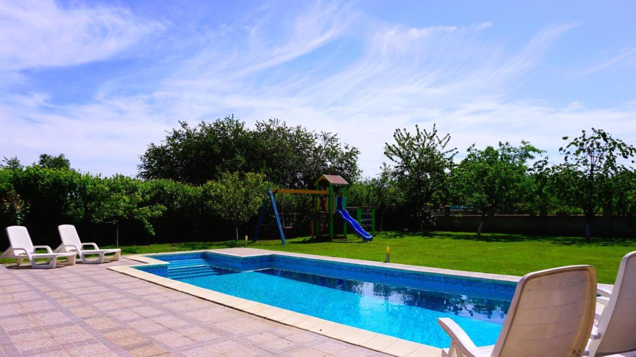 Вила Релакс - Villa Relax Sokolovo Luaran gambar